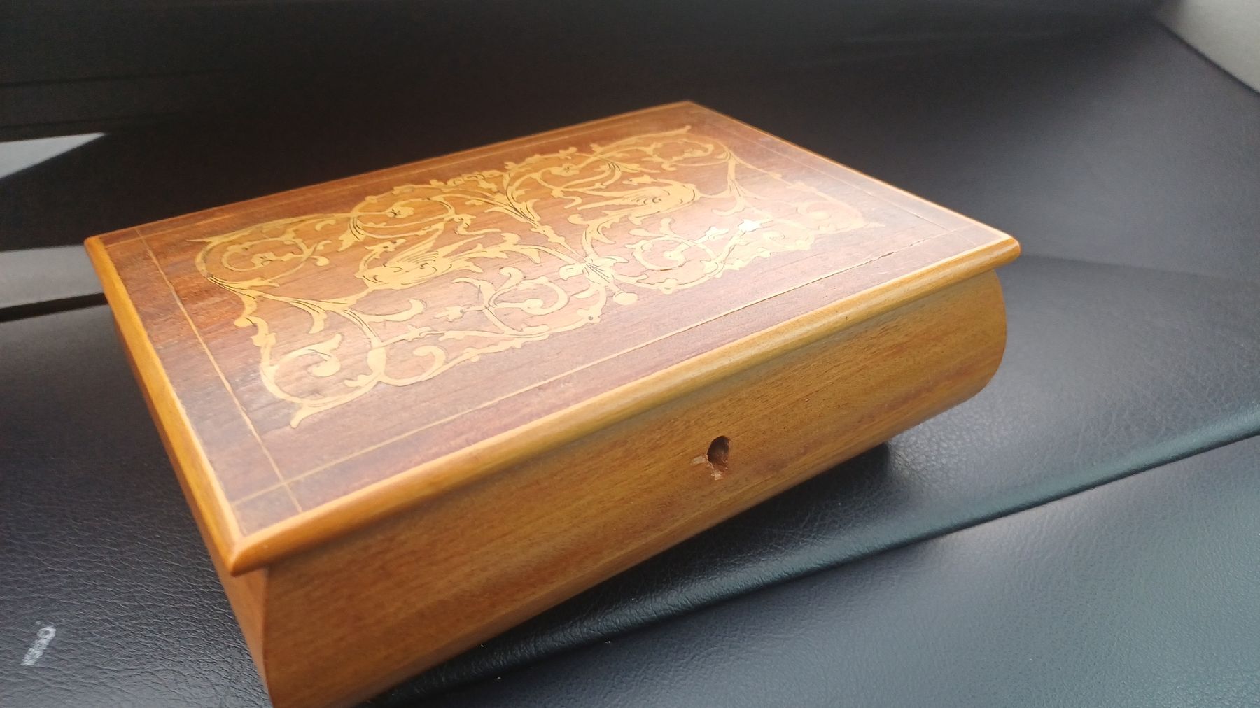 Articles en bois: Schöne Schatulle Nussbaum – D'occasion à Flawil par Pinkmalibu 7