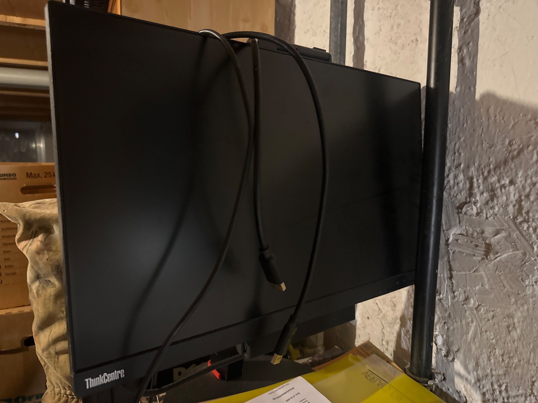 Lenovo Monitore: Bildschirm ThinkCentre All-in-One Computer – Gebraucht aus Schaffhausen von ann_g6tx