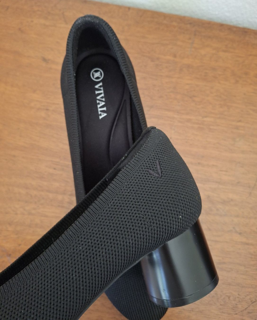 Scarpe da donna: A classic, comfortable and eco-friendly Pump from Vivaia. – Nuovo (secondo la descrizione) da Gersau venduto da syl_5dsz 4