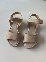 Neue Wildledersandalen (Nobuk)