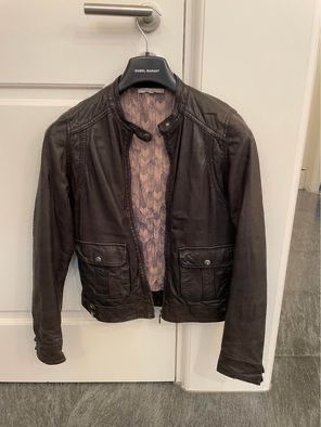 Maje Giacche: Blouson noir en cuir Maje Taille M – Usato da Baar venduto da kclausse
