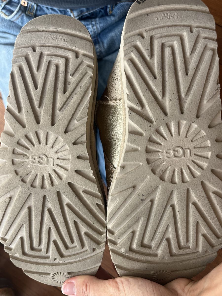 Ugg Damenschuhe: UGG – Gebraucht aus Steffisburg von viv_5tqt 2