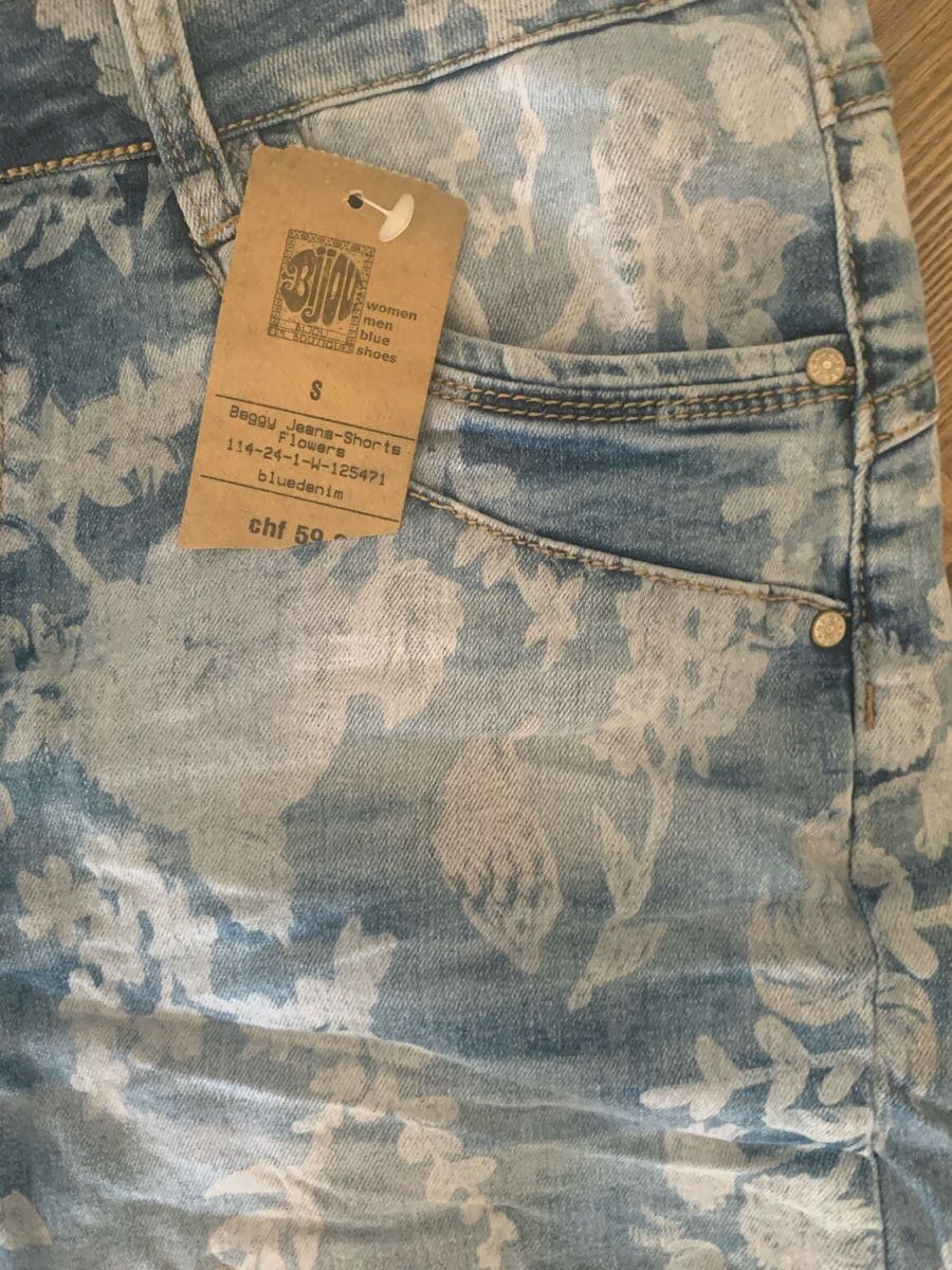 Jeans: Shorts – Neuf (Voir description) à Emmen par ama_8wmn 3