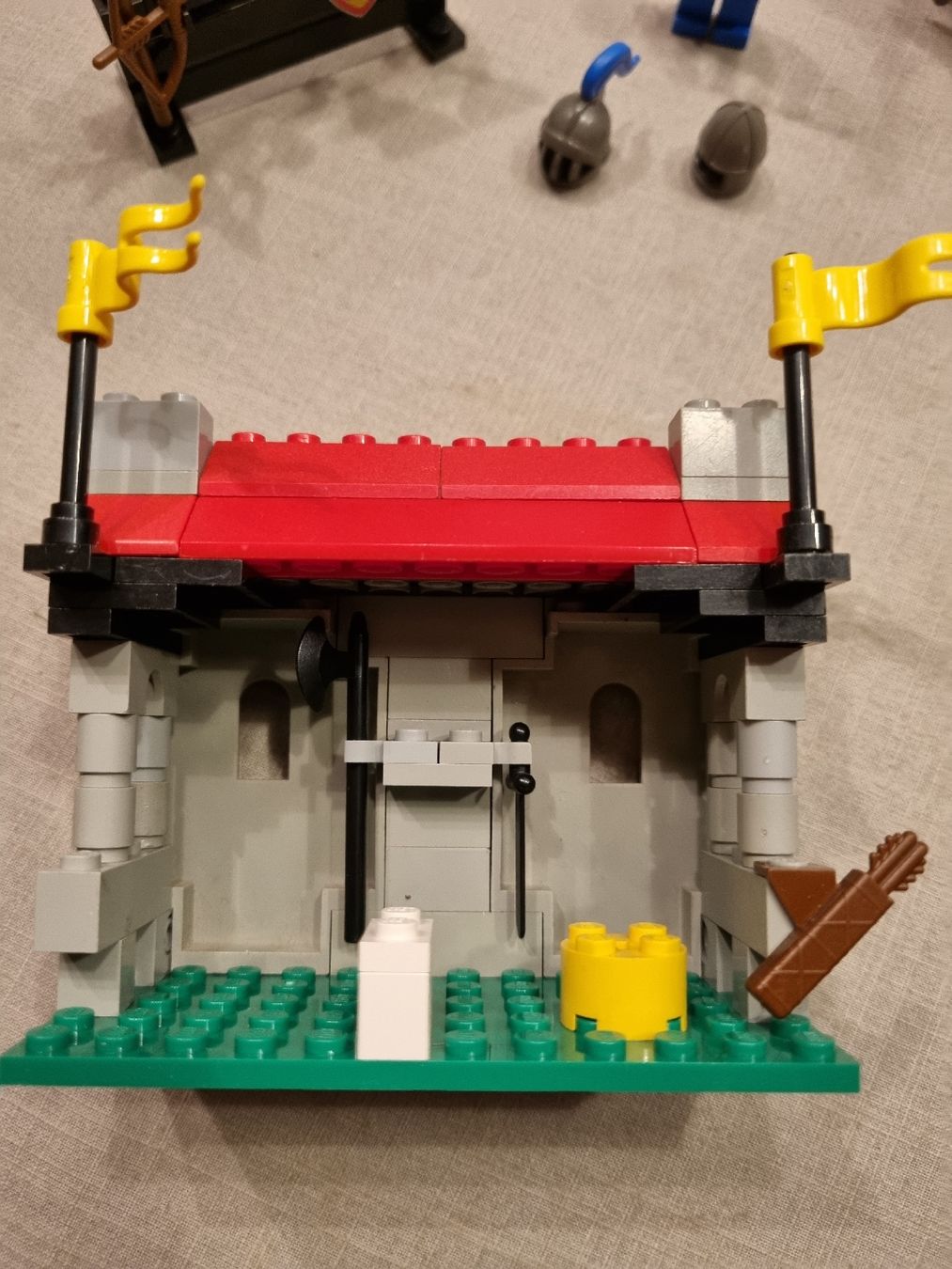 Lego Giocattoli: Lego 6041 Armor Shop – Usato da Büren an der Aare venduto da dra_8wxf 2