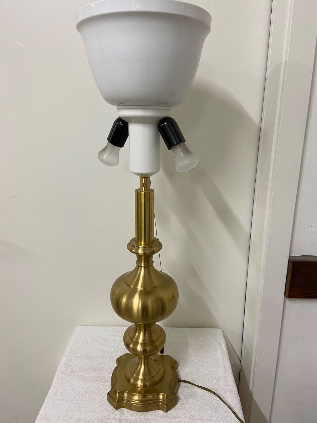 Lampen: ELEGANTE TISCHLAMPE AUS MESSING – Gebraucht aus Dietikon von brocki-eyra 9