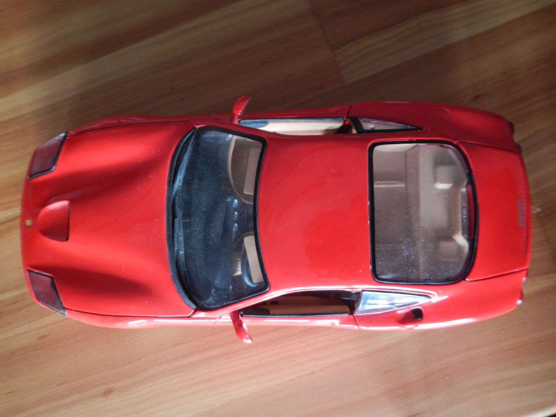 Ferrari Modellautos: Modellauto Ferrari 550 Maranello rot, 1/18 – Gebraucht aus Wallisellen von Marysan8 5