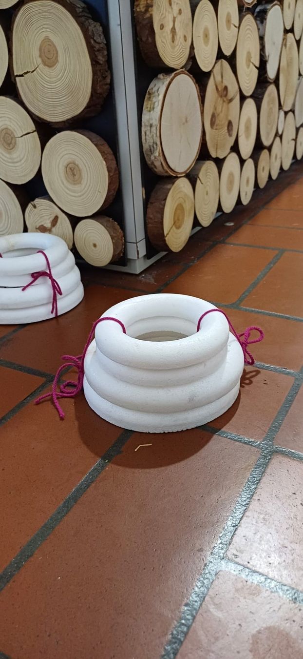 Tutte le decorazioni: Couronne en polystyrène pour bricolage – Nuovo (secondo la descrizione) da Payerne venduto da jea_m6nb 4