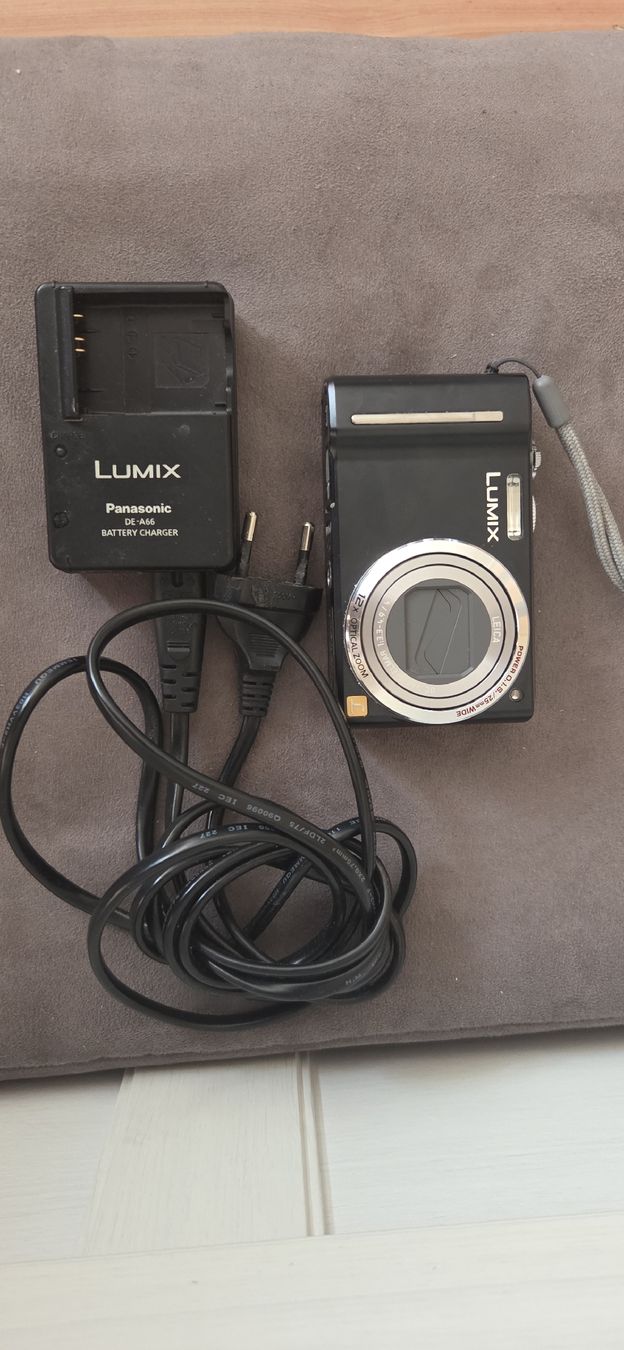 Panasonic Fotocamera: Panasonic Lumix DMC-TZ8 Digitalkamera  – Usato da Huttwil venduto da ser_gn9l 1