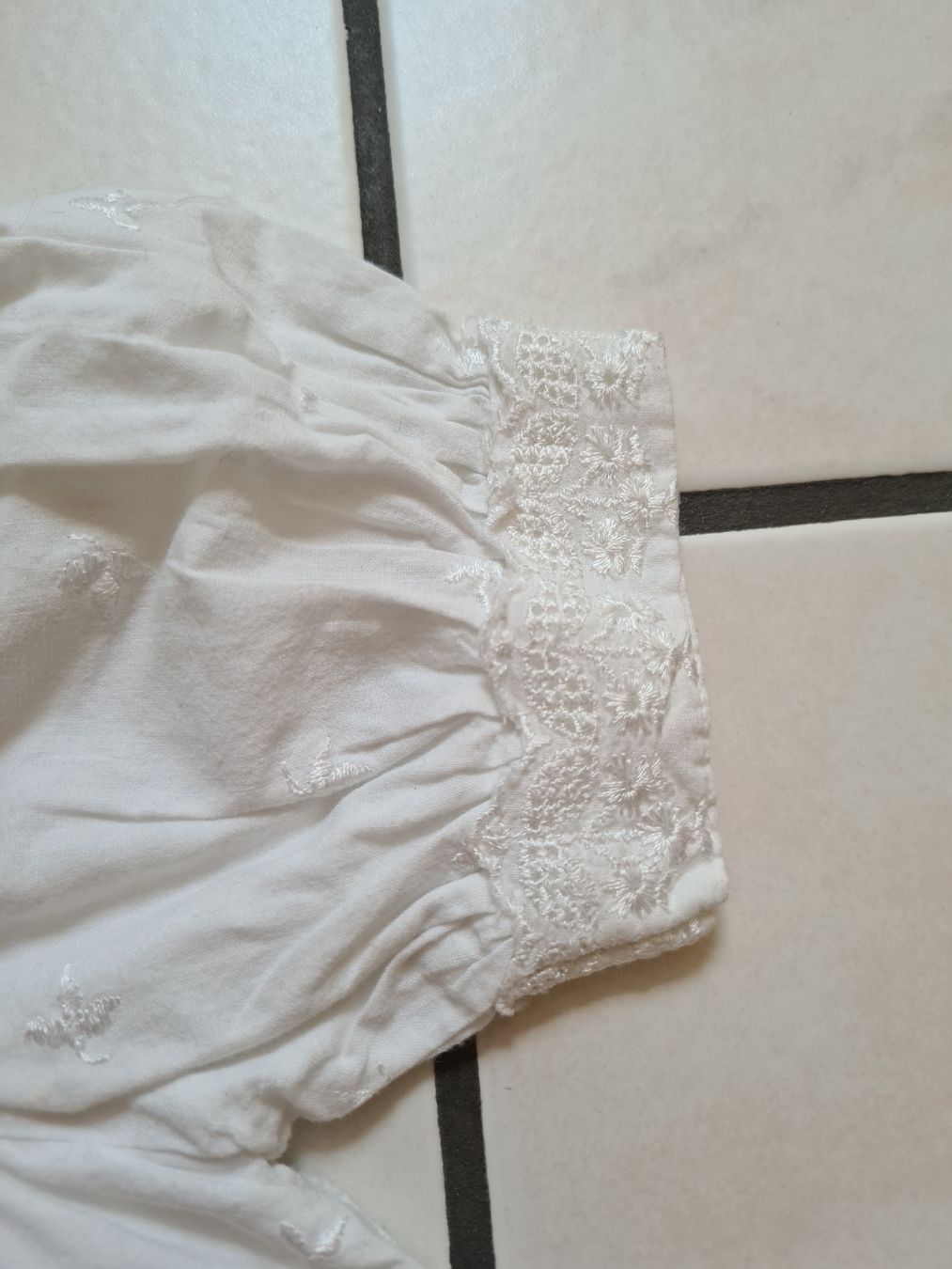 Vestiti & Gonne: weisses festliches Mädchenkleid Gr.116 – Usato da Ebikon venduto da Songbird85 6