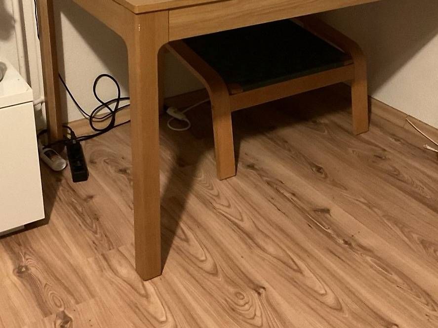 Sgabelli: Wooden footrest / low stool – Usato da Zürich venduto da sof_pz8l 2