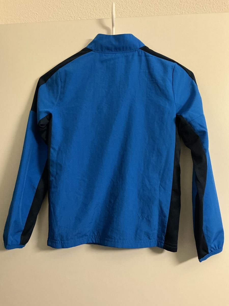 Nike Giacche & Cappotti: NIKE Jacke Gr. 122/128 – Usato da Villmergen venduto da schnuu73 1