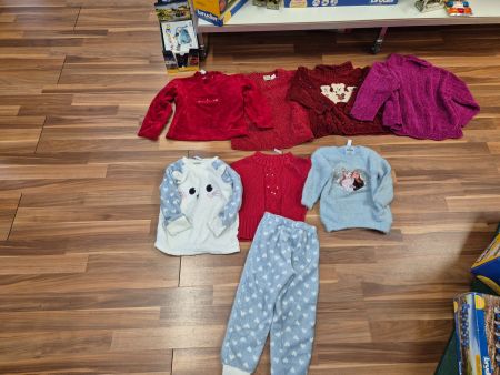 1 4tlg Set nach Wahl Pullis gr98 K16