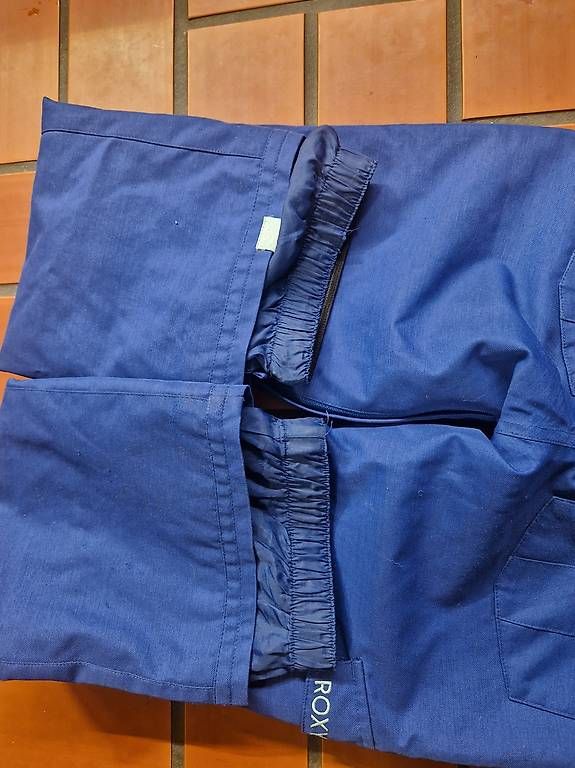 Hosen: Roxy Skihose blau 10J – Gebraucht aus Zürich von s-knapp 3