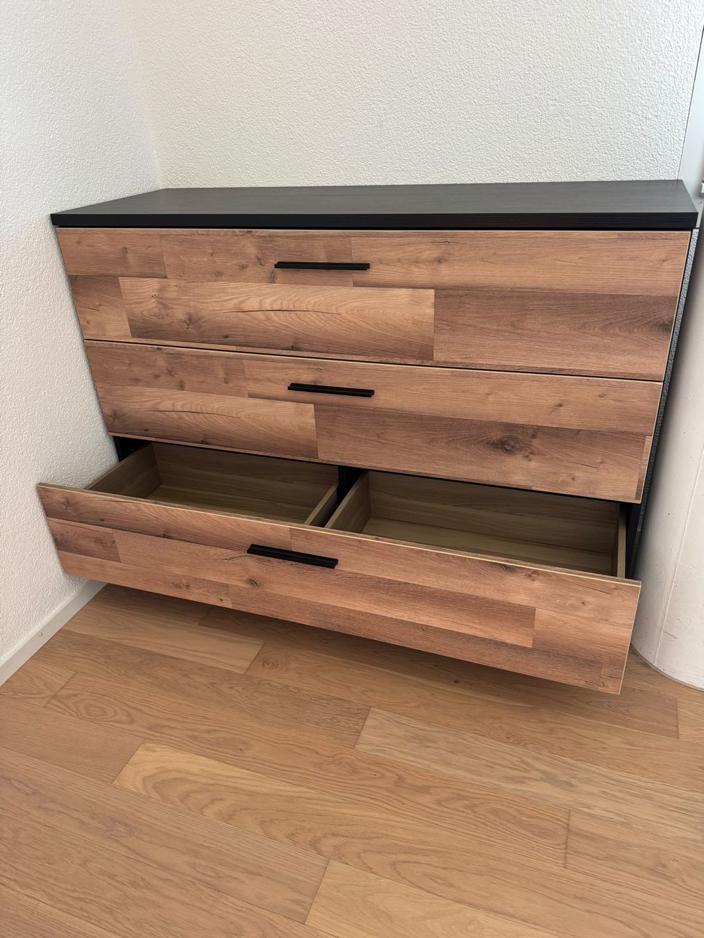 Conforama Commodes: Kommode 3 Schubladen – Neuf (Voir description) à Spreitenbach par nik_gm6b 2