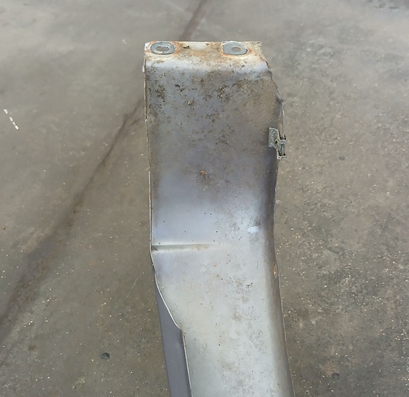 Chrysler Tutti pezzi di ricambio auto: Aile droite Chrysler Voyager 1996-2000 – Usato da la heutte venduto da Auto-stock 3