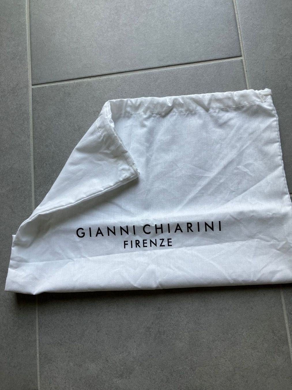 Gianni Chiarini Borse da donna: Sac Gianni Chiarini – Usato da Cortaillod venduto da car_f6v6 4