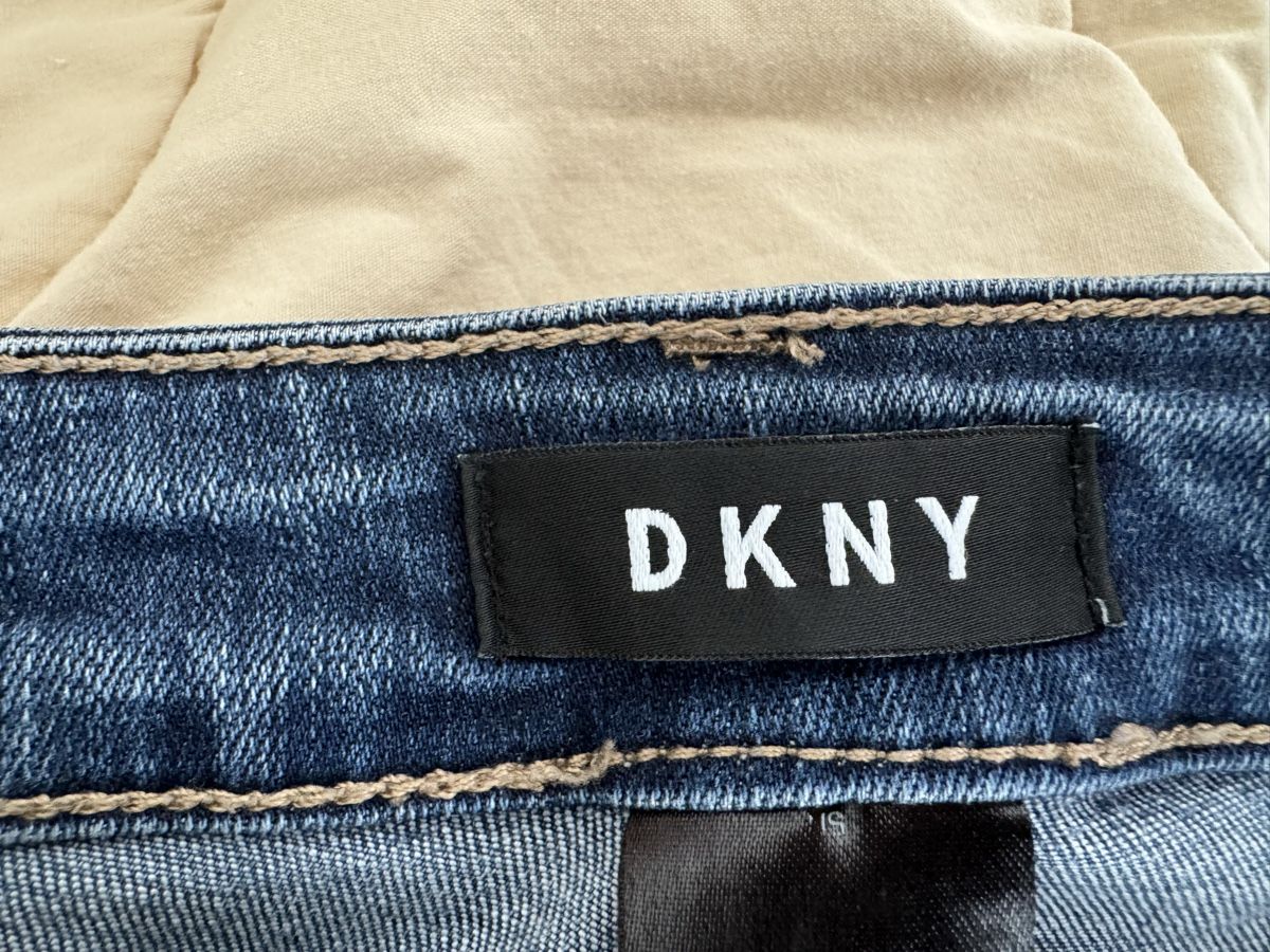 DKNY Jeans: DKNY Jeans – D'occasion à Zürich par Tanja_G88 3