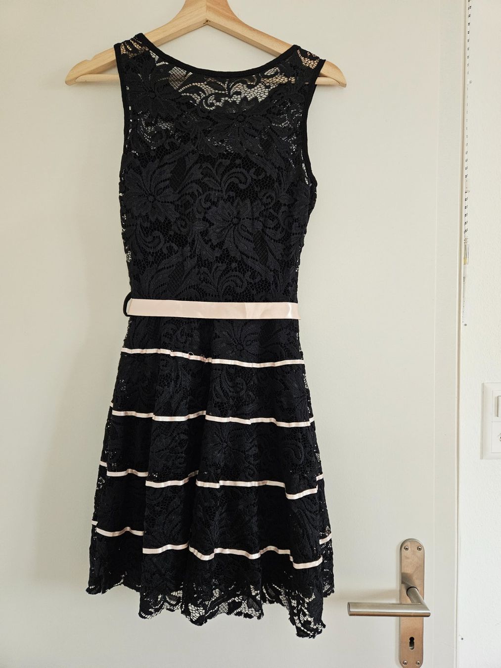 Vestiti: Sehr elegantes, schwarzes Kleid Gr.M – Usato da Schaffhausen venduto da sabrina915 3