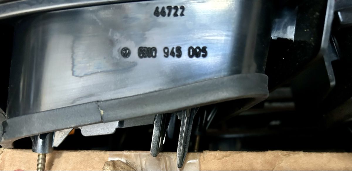 VW Fari: Feux arrières VW Polo – Usato da Fribourg venduto da rs19 6