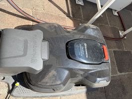 Husqvarna Automower 415X  mit Ladestadion