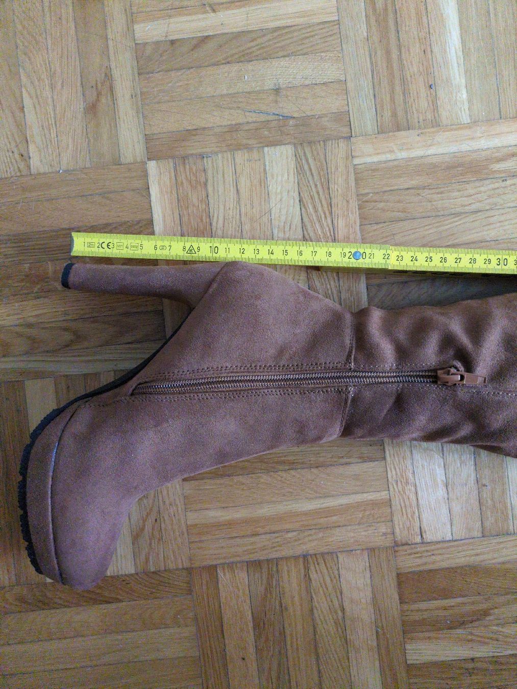 Damenschuhe: Overknee Stiefel ungetragen – Neu (gemäss Beschreibung) aus Olten von Lilliane0 2