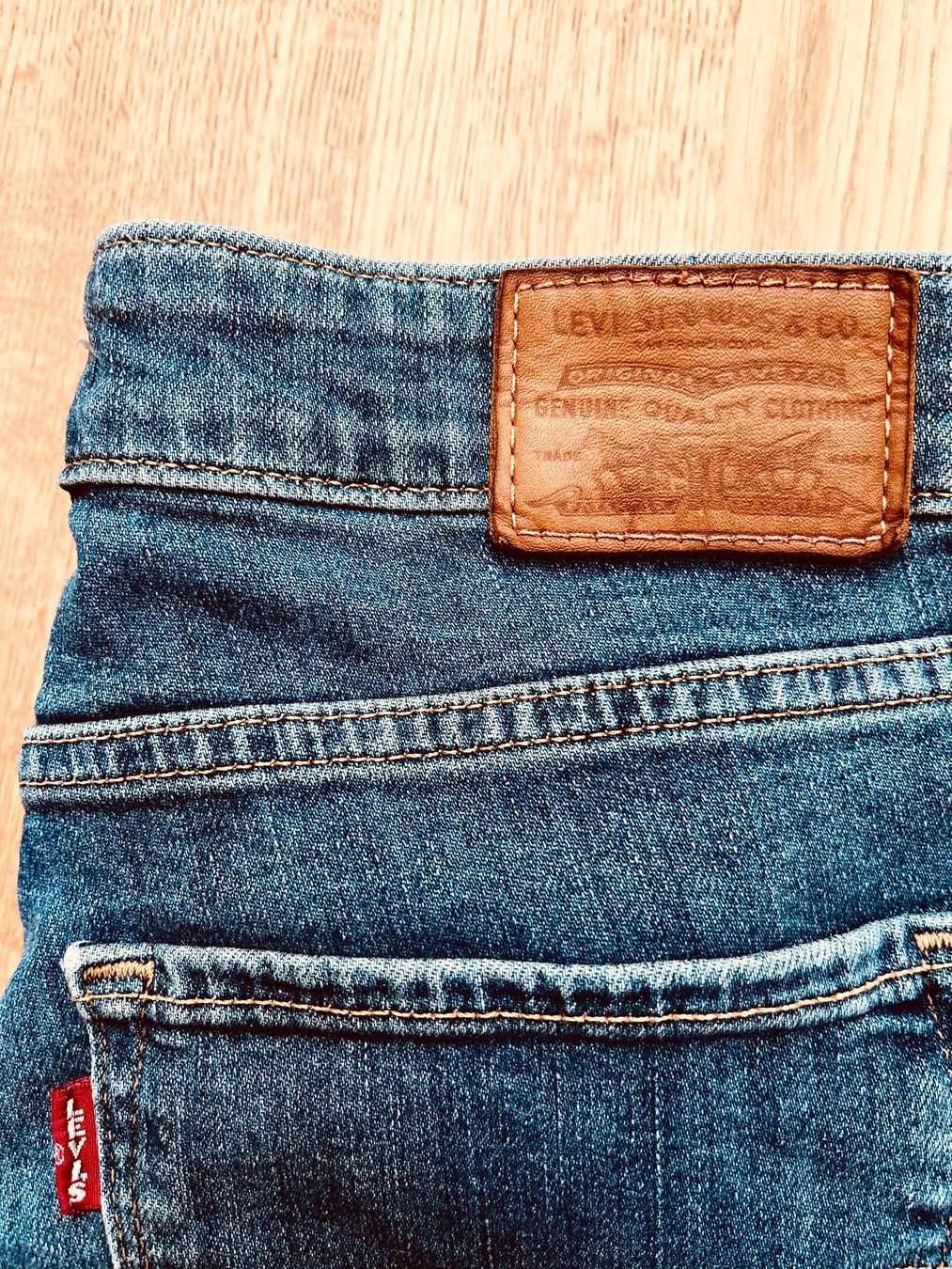 Levi's Jeans: Neuwertige Original Levi´s  W28/L34 – Usato da Oltingen venduto da ugradel