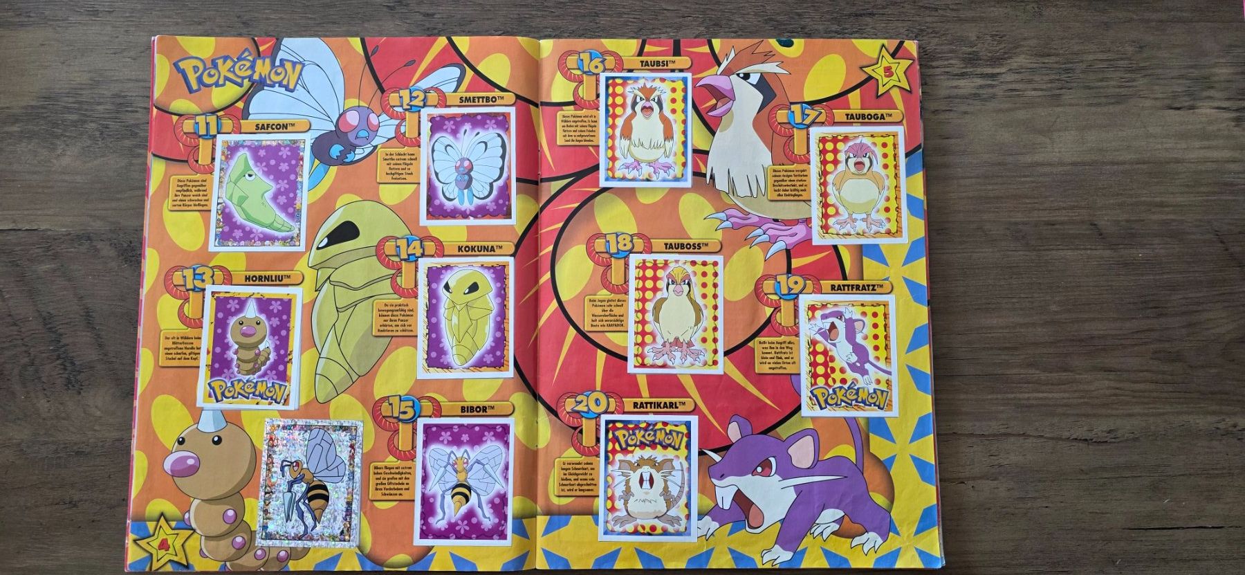 Pokémon Carte collezionabili: 3 x Pokemon Stickeralbum – Usato da Goldswil venduto da downie84 3