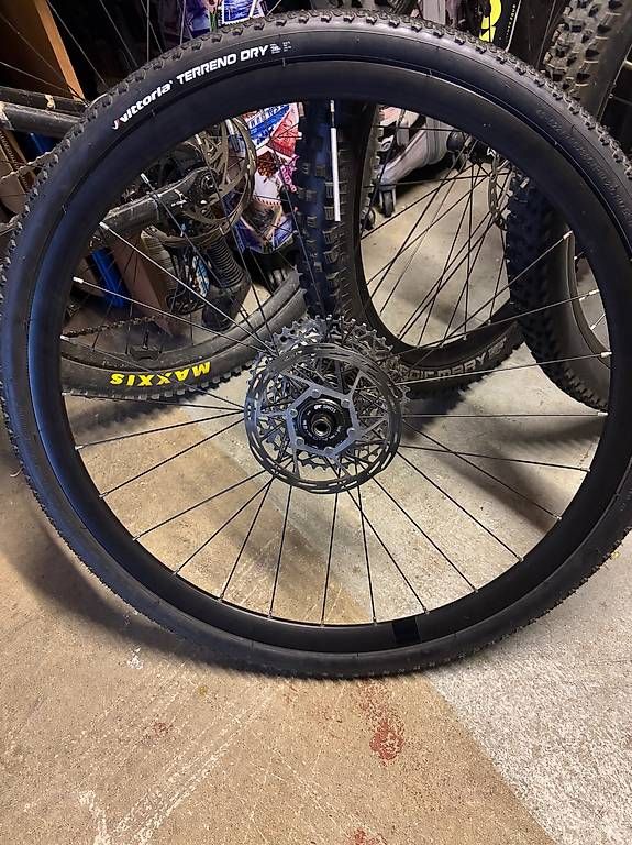 Pneumatici & Ruote complete: Coppia ruote Gravel – Usato da Magliaso venduto da luc_kyv8 2