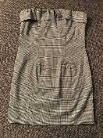 Grau Schwarzes Kleid mit Glitzerperlen, Gr. M