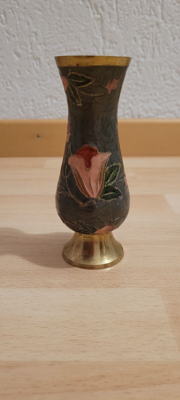 Vasi & Recipienti: Messingvase mit Blumenmuster Vintage – Usato da Schwyz venduto da Vesparider01