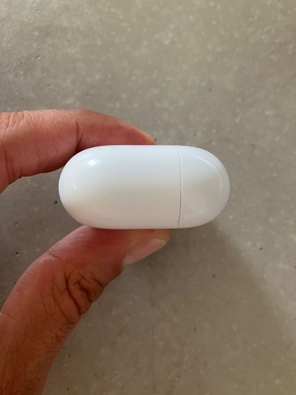 Apple Kopfhörer: Apple AirPods Pro 1 Charging Case – Gebraucht aus Lausanne von mr.v 8