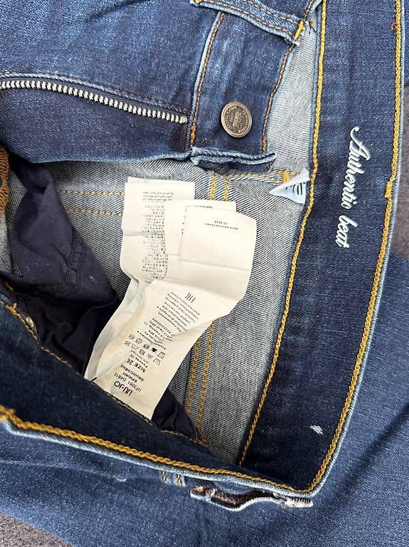 Jeans: Modische Damen-Jeans Bootcut / Flared – Usato da Steinhausen venduto da deikoon 3