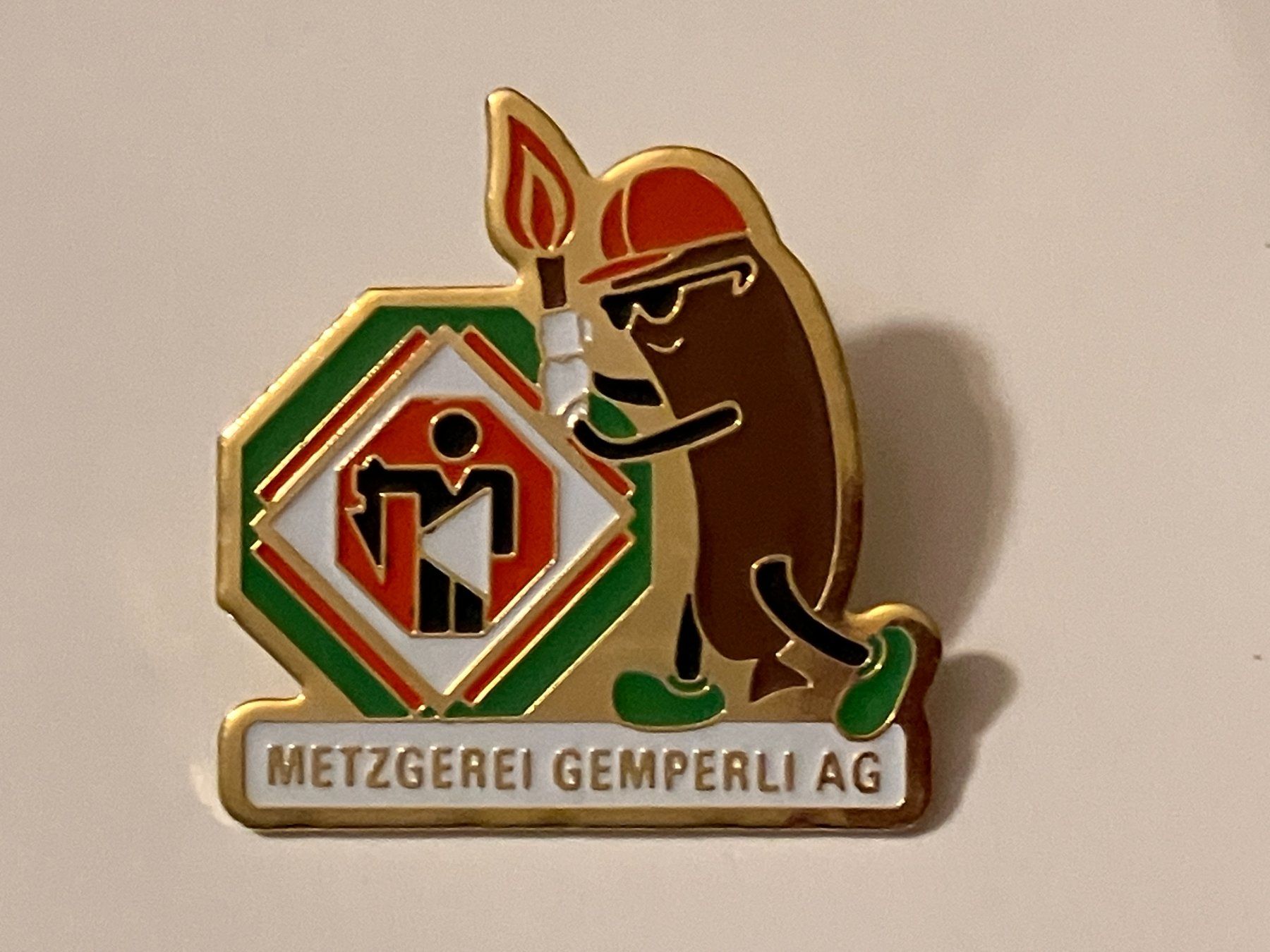 Placchette & Badge: 1 Pin Metzgerei Gemperli – Usato da Basel venduto da djwwpp