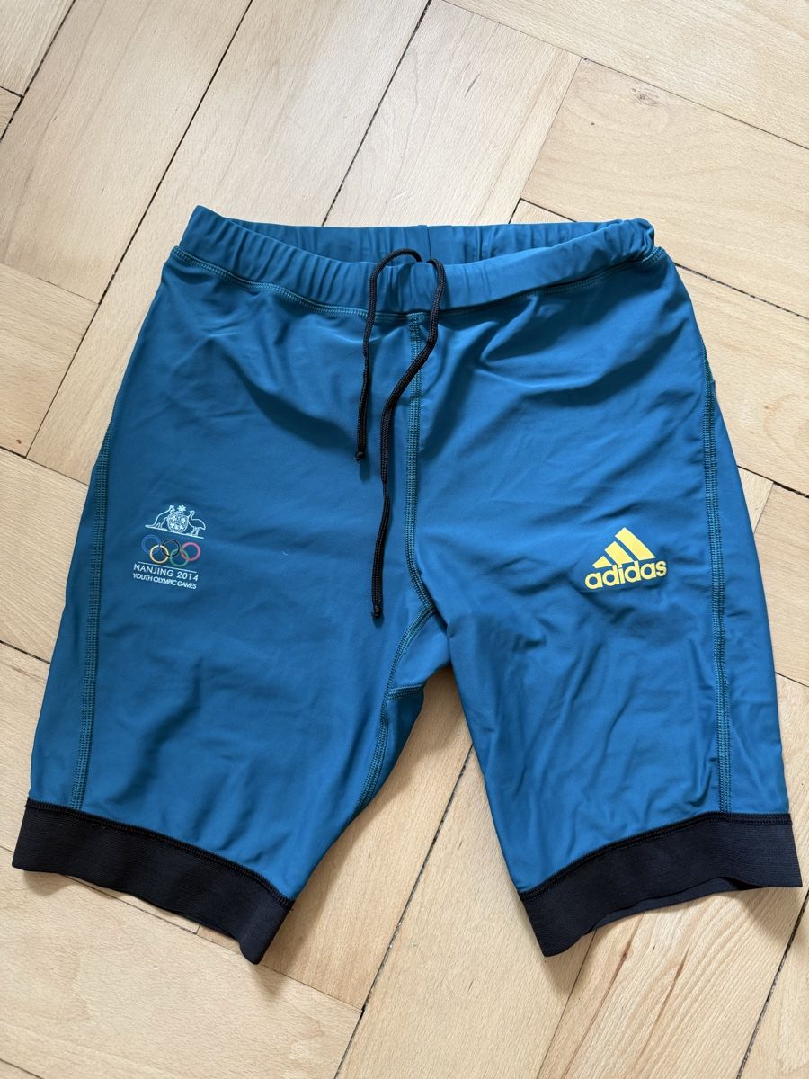 Adidas Pantaloni: Team Australia Tights  – Usato da Bern venduto da Laufsport3000