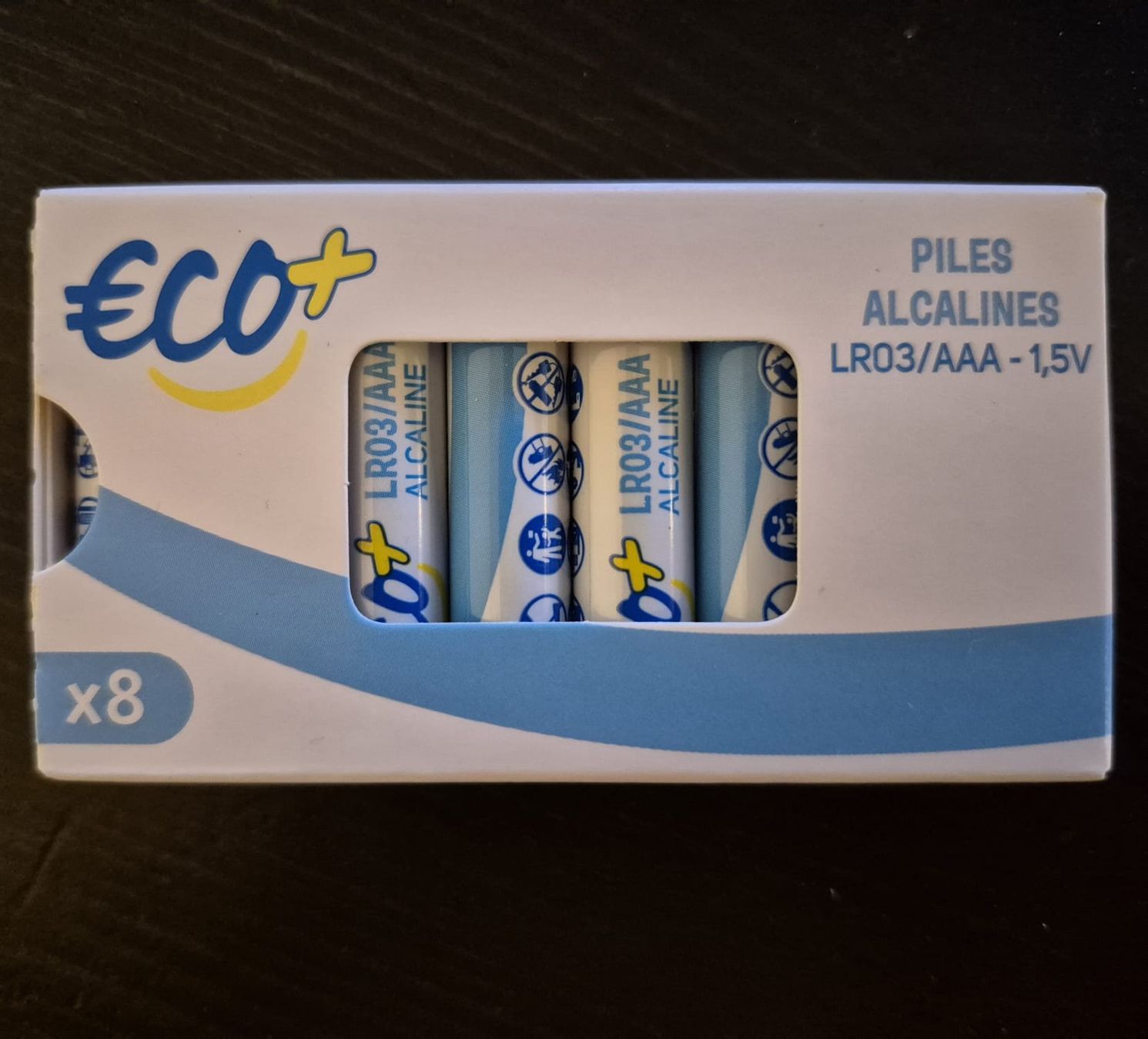 Caricatori & Batterie: 8x Alkaline-Batterien LR03 / AAA 1,5V – Usato da Vufflens-la-Ville venduto da Diddix