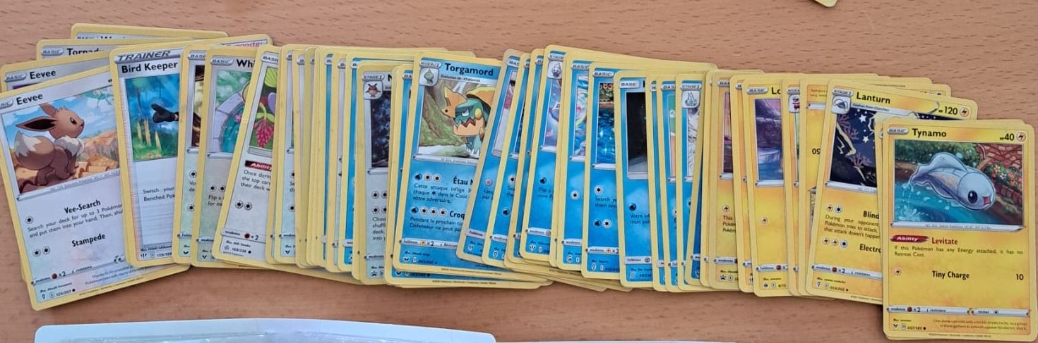 Pokémon Carte collezionabili: Cartes Pokémon diverses  – Usato da Corban venduto da dameloute