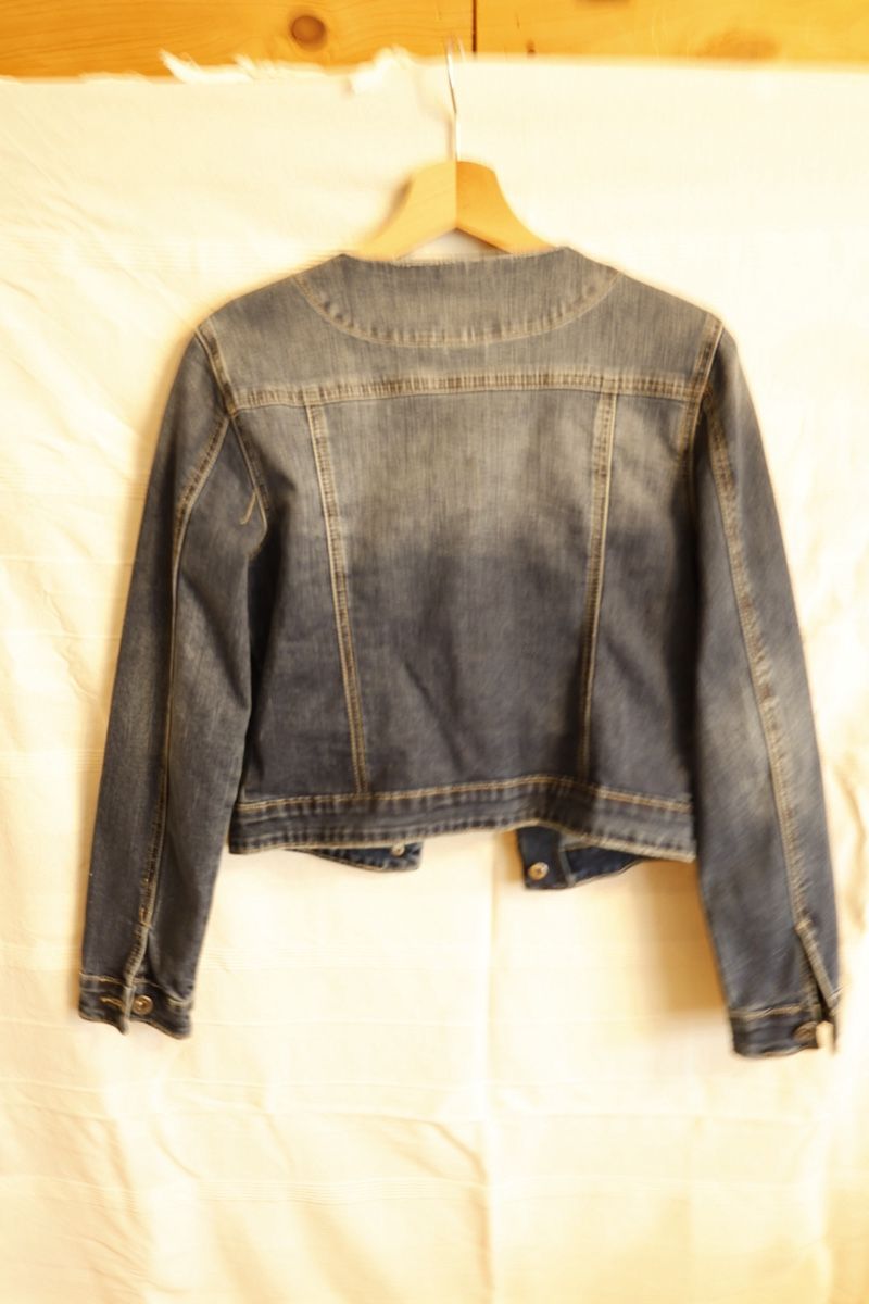 Giacche: Jeansjacke mit Perlen, Gr. 38 – Usato da Disentis/Mustér venduto da stef7000 2