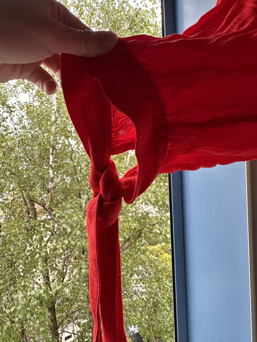 H&M Jumpsuits: Roter Playsuit mit Band für Taille – Gebraucht aus Zürich von BettinaMarie2308 4