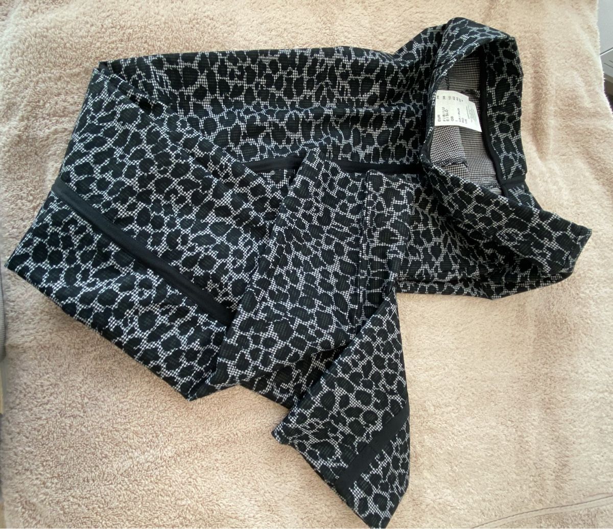 Pantaloni: Stehmann Damen Stoff Hose Grösse 36 – Usato da Fislisbach venduto da KolibriSecondhand 4