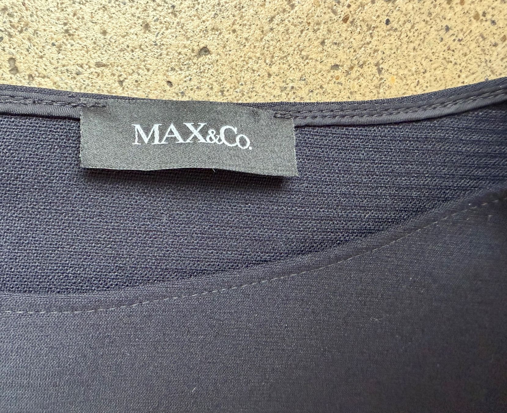 T-shirt: MAX & CO. Shirt 💙 – Usato da Zürich venduto da ClosetQueen 8