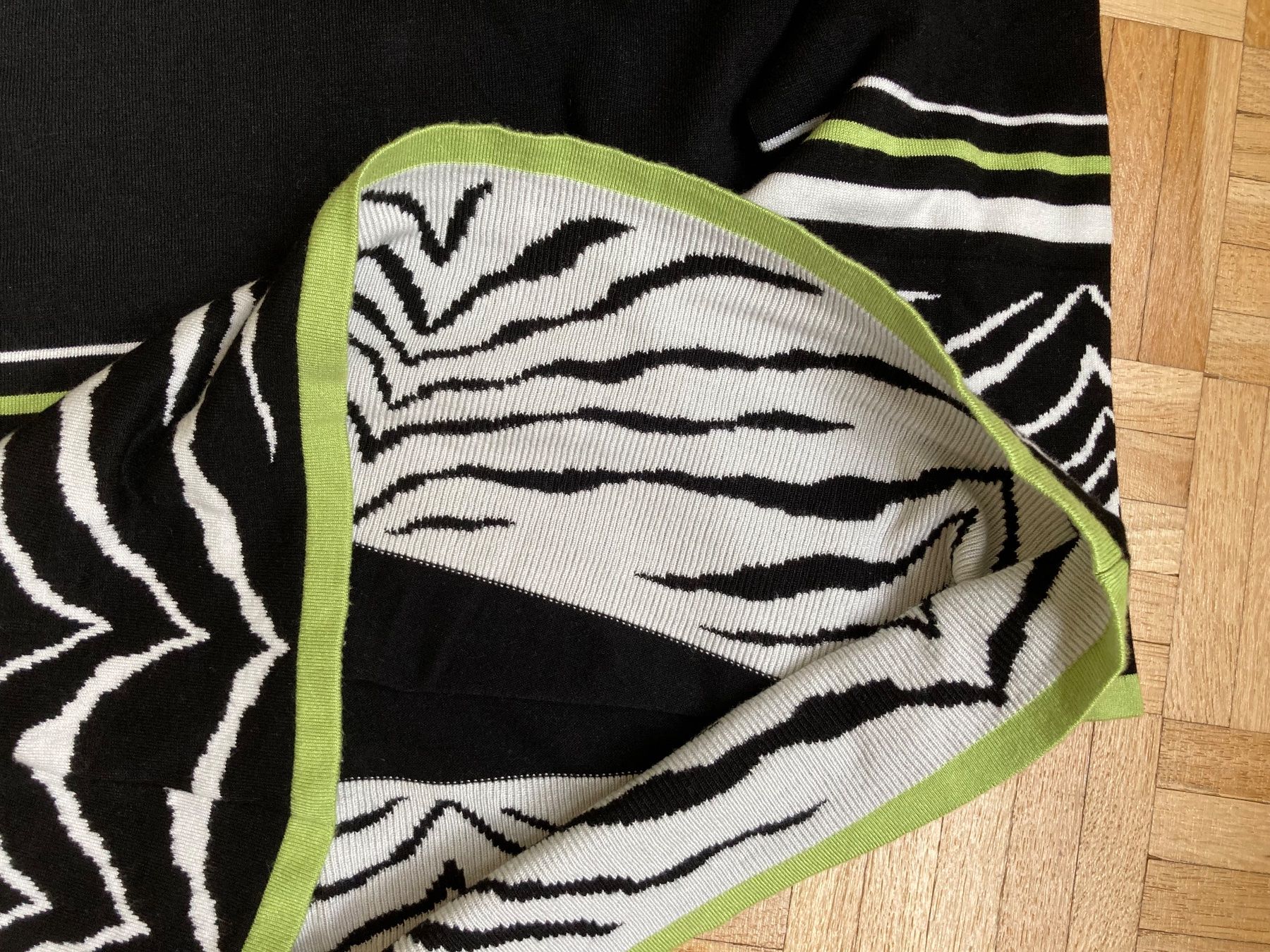 Gerry Weber Maglioni & Felpe: Gerry WEBER Pullover Tiger Viscose schwarz NEU 42 weiss – Nuovo (secondo la descrizione) da Binningen venduto da Kaila61 3