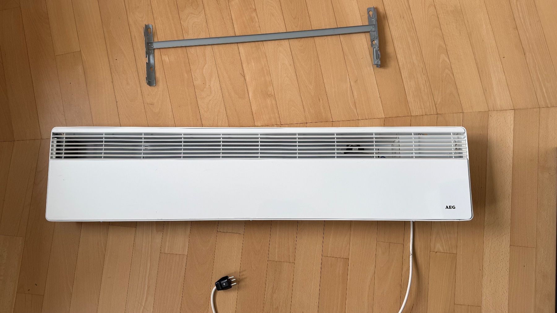 Heizgeräte: Konvektorleiste AEG KLE1002 – Gebraucht aus Wädenswil von flaps11