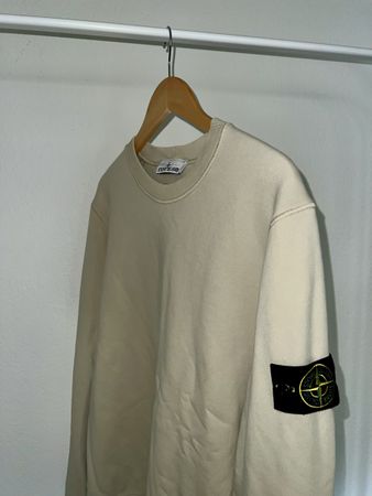 Stone Island Sweatshirt beigefarben mit Badge Logo