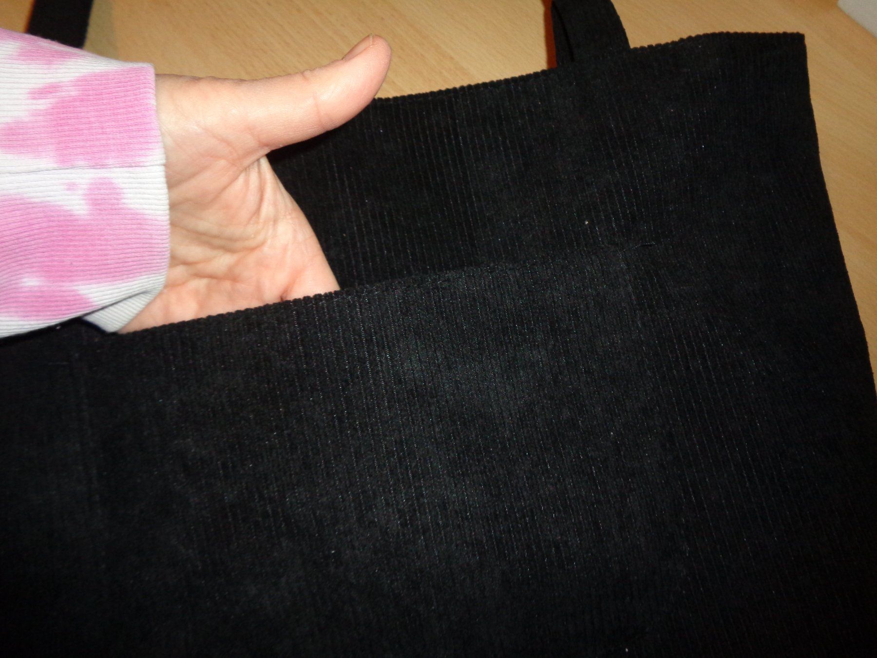 Borse da donna: *** schwarze Tasche *** / Cord Optik / Neu – Nuovo (secondo la descrizione) da Othmarsingen venduto da Leuchtturmlady 1