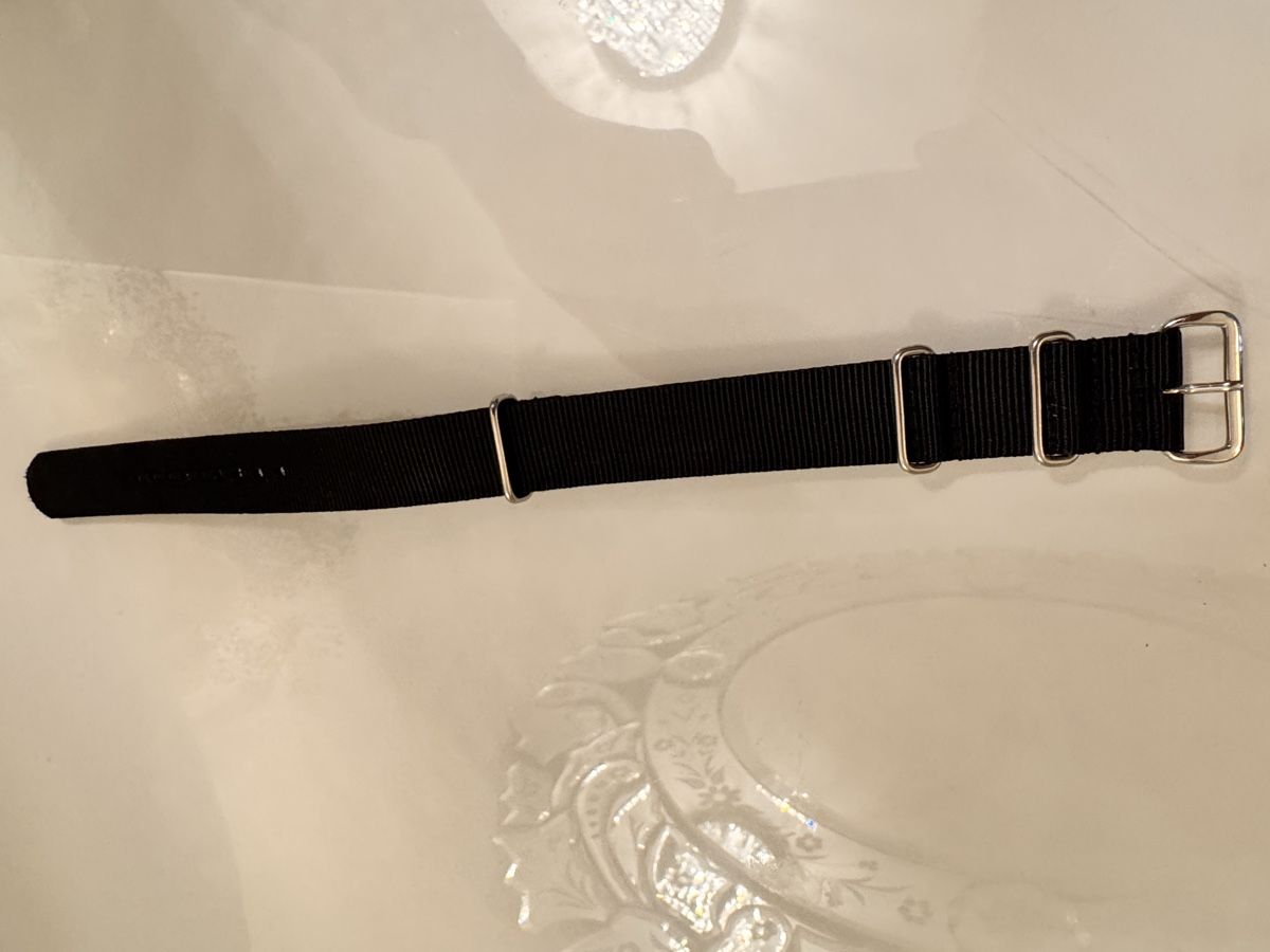 Nastri decorativi: New Black Nylon Watch Strap 18mm Band Replacement! – Nuovo (secondo la descrizione) da Zürich venduto da 613_g8jy 2