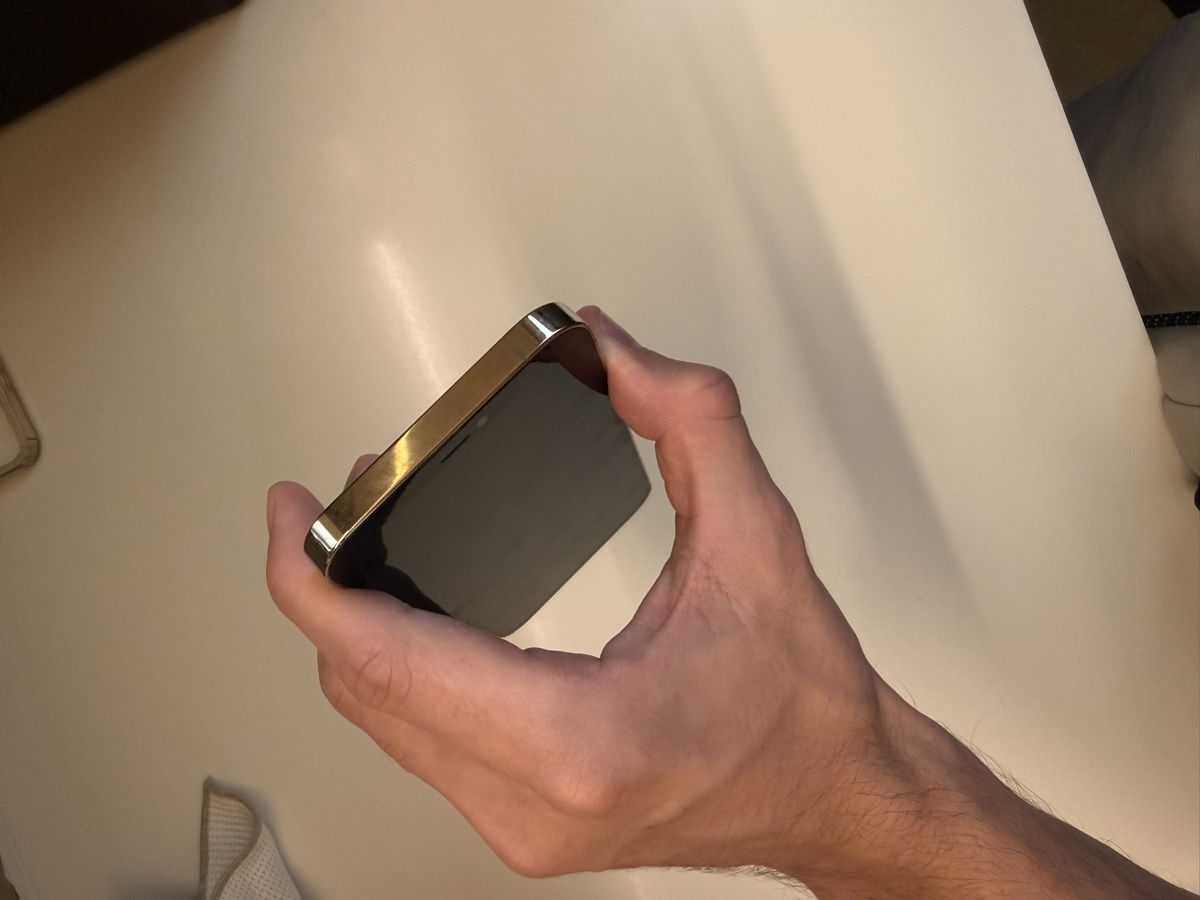 Apple Telefoni cellulari / Smartphones: Iphone 12 Pro 128gb + Hülle – Usato da Bern venduto da lia_bvn5 4