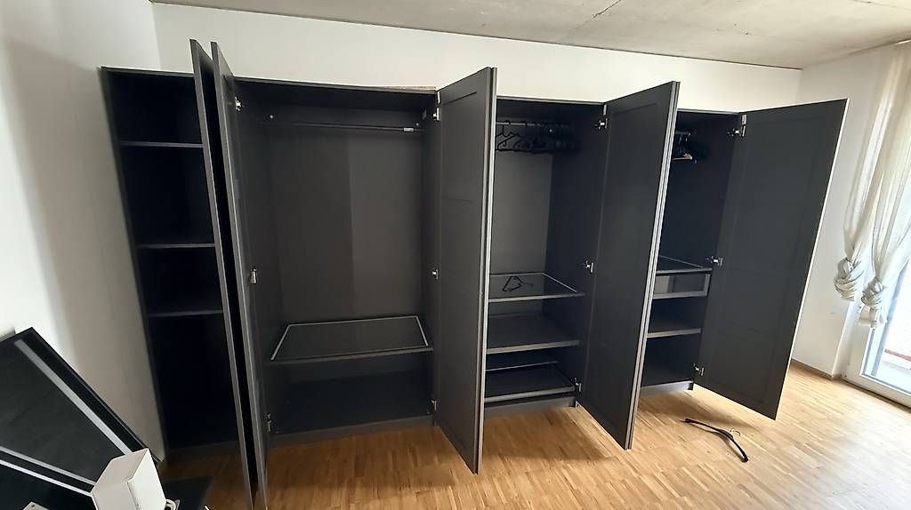 Ikea Armadi: Ikea Kleiderschrank – Usato da Dübendorf venduto da edgarhernandez 1