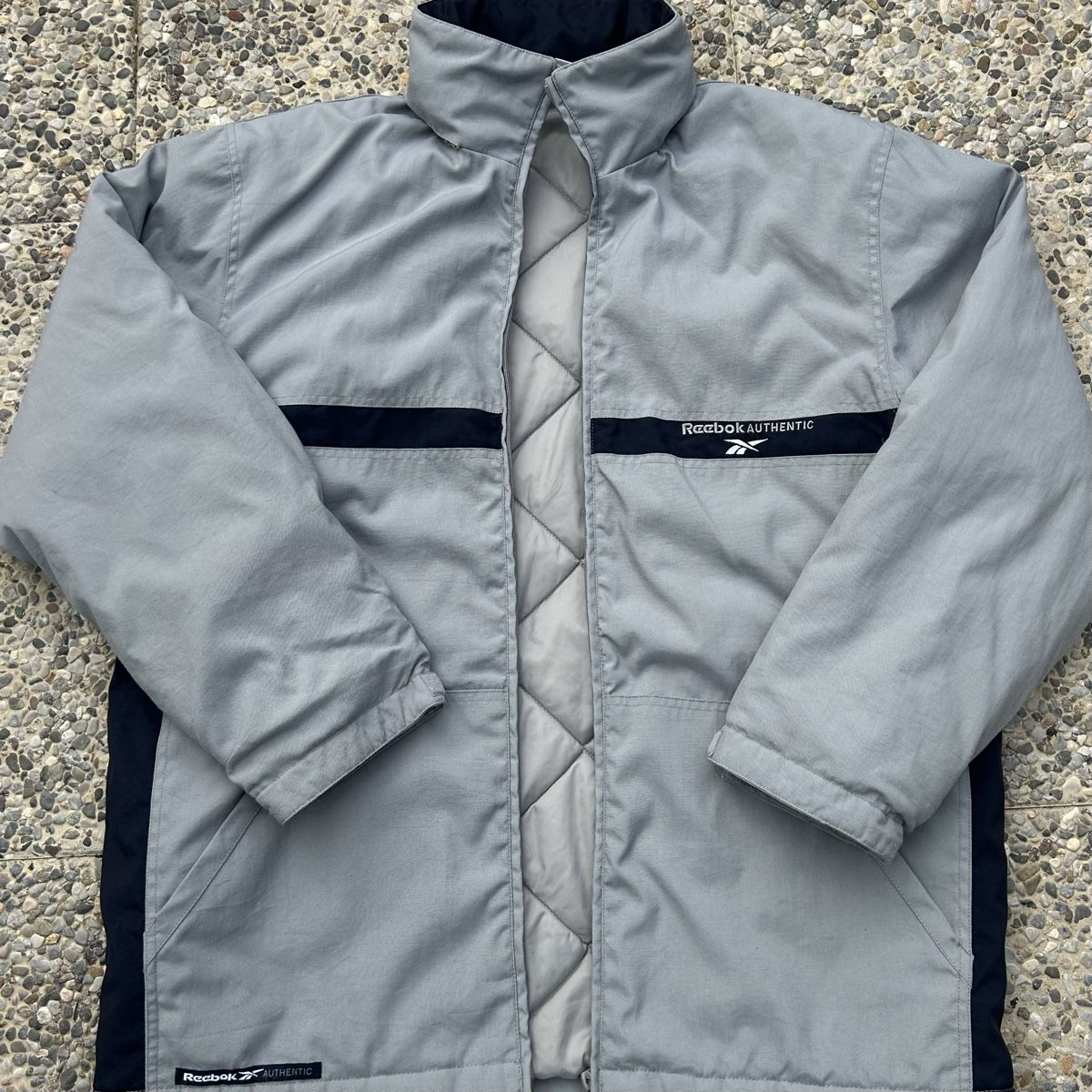Manteaux: Vintage Reebok Winter Jacket – D'occasion à brent par fukusapes 1