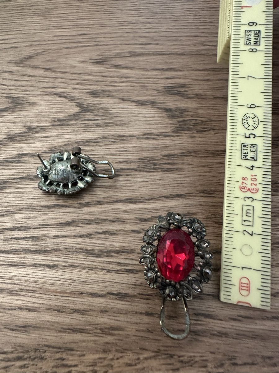 Orecchini pendenti & Orecchini a lobo: Vintage Ohrringe mit roten Steinen – Usato da Zürich venduto da yvonne.knoblauch 4