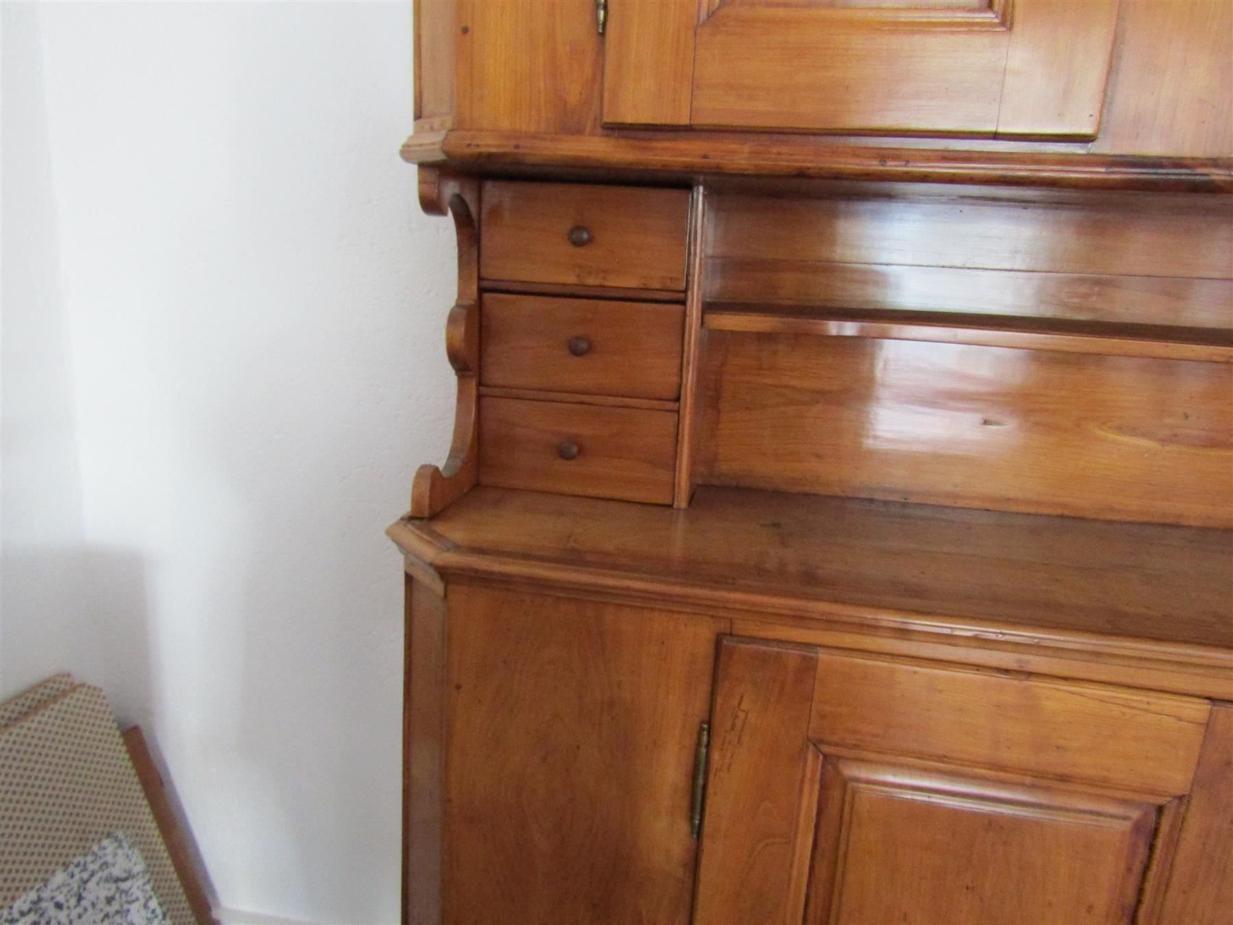 Büffets: Buffet Kirschbaum um 1800 - restauriert              (Nr.18) – Gebraucht aus Herzogenbuchsee von Winigo 1